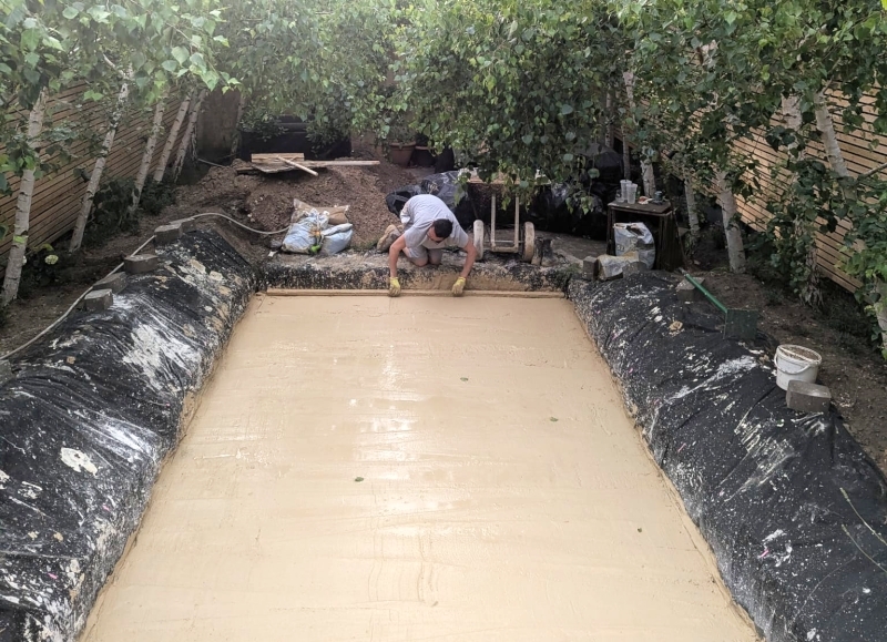 Pool3_CROP.jpeg Pool3_CROP.jpeg