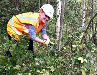 Brett 110 - Helping Essex Wildlife Trust At Chafford Gorges - 3.jpg